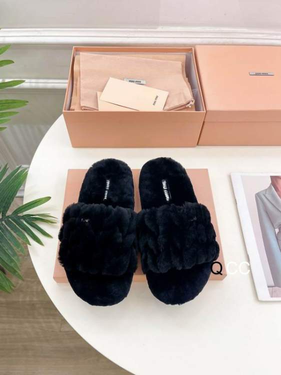 Picture of Miumiu Shoes _SKUMiuMiusz35-405CXC090117907